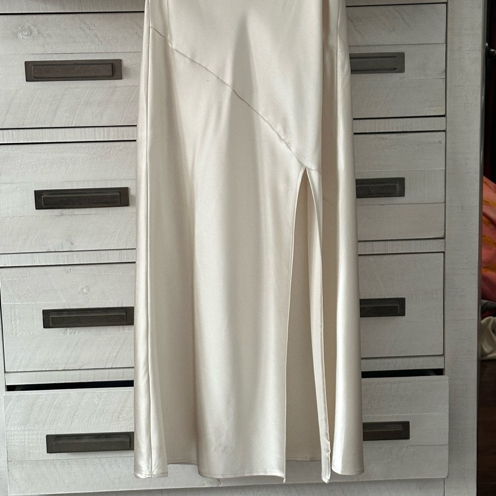 Elegant Cream Women's Skirt